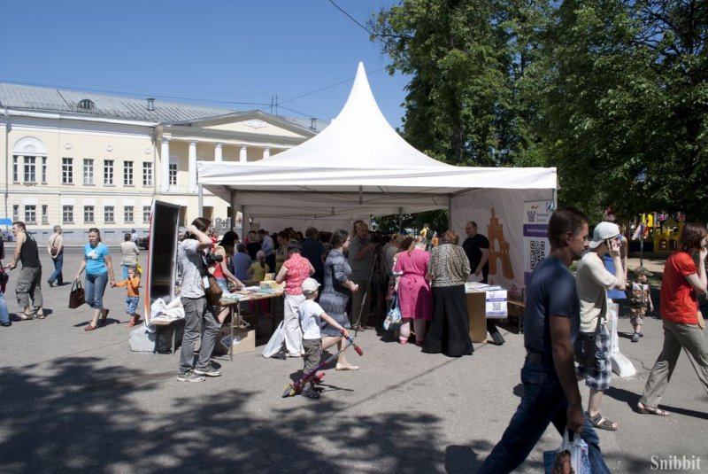 Фото к Во Владимире прошел детский книжный фестиваль «Бу!Фест» на открытом воздухе