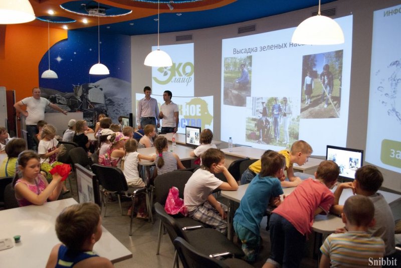 Фото к «Экологическая азбука»: во владимирском информационном центре по атомной энергии отметили Всемирный день эколога