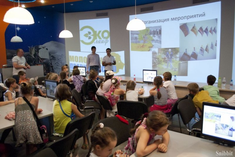 Фото к «Экологическая азбука»: во владимирском информационном центре по атомной энергии отметили Всемирный день эколога