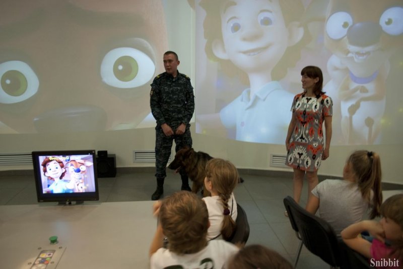 Фото к Проект «ФИКСИруй опыт»: владимирские школьники научились понимать «язык» служебных собак