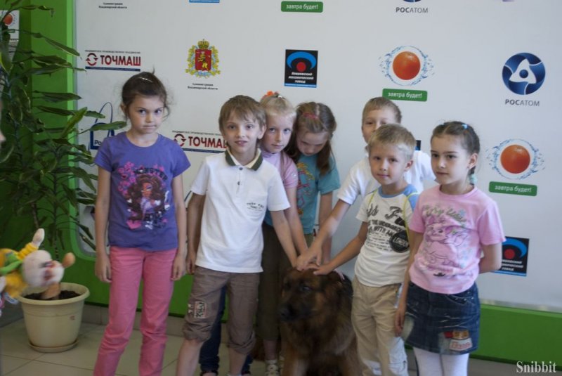 Фото к Проект «ФИКСИруй опыт»: владимирские школьники научились понимать «язык» служебных собак