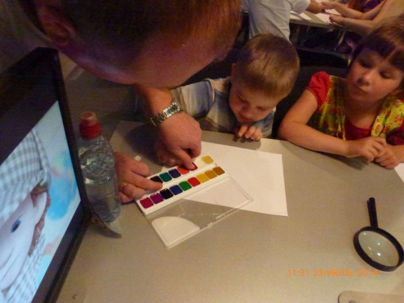 Фото к Владимирские школьники заФИКСИровали отпечатки пальцев в информационном центре по атомной энергии