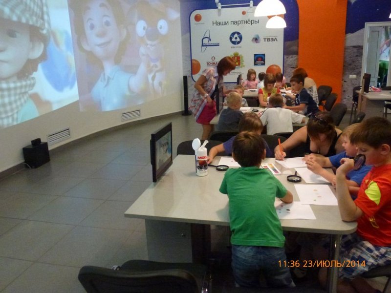 Фото к Владимирские школьники заФИКСИровали отпечатки пальцев в информационном центре по атомной энергии