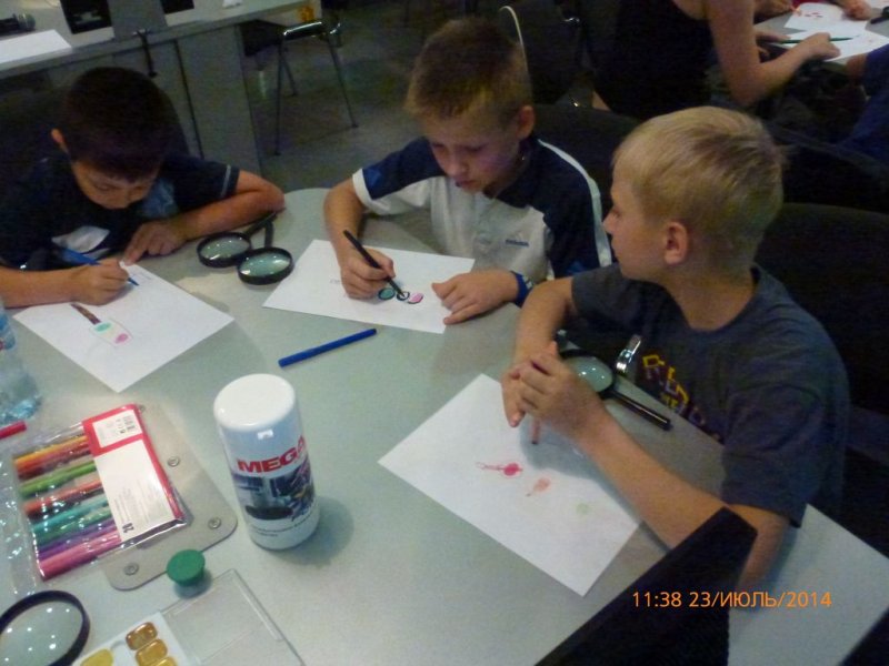 Фото к Владимирские школьники заФИКСИровали отпечатки пальцев в информационном центре по атомной энергии