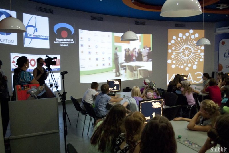 Фото к Взгляд из другого измерения: во Владимира завершилась летняя сессия проекта «Юные исследователи»