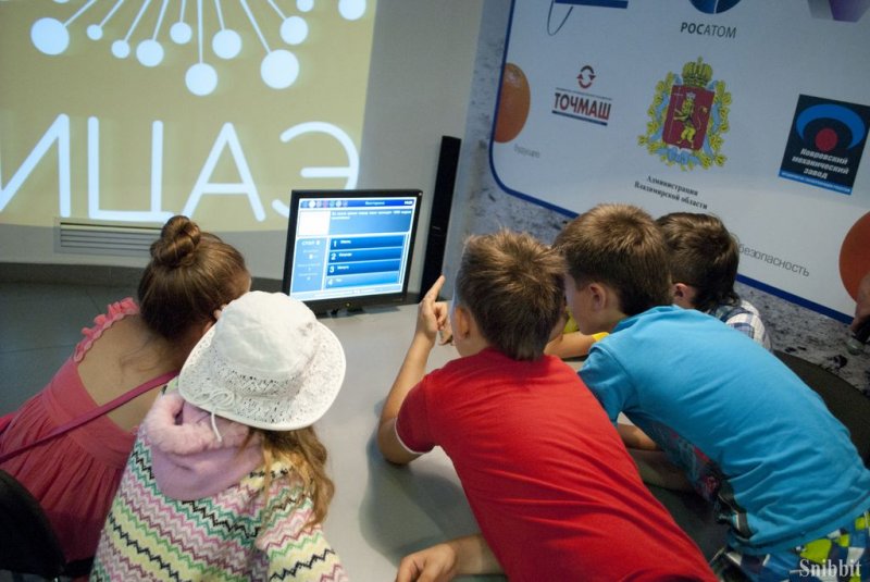 Фото к Взгляд из другого измерения: во Владимира завершилась летняя сессия проекта «Юные исследователи»