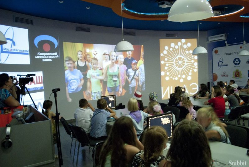 Фото к Взгляд из другого измерения: во Владимира завершилась летняя сессия проекта «Юные исследователи»