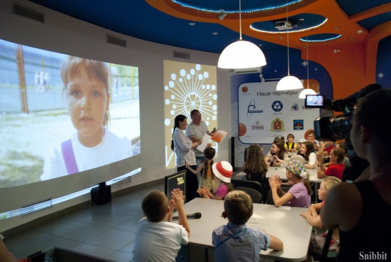 Фото к Взгляд из другого измерения: во Владимира завершилась летняя сессия проекта «Юные исследователи»