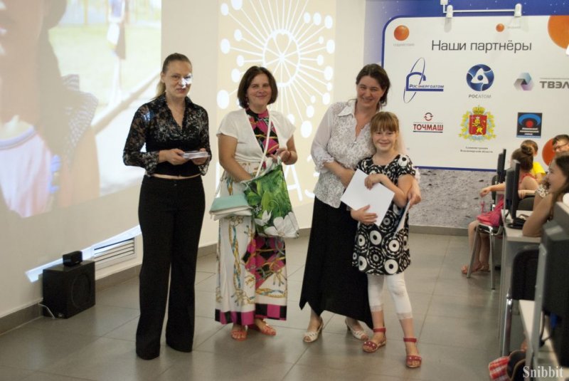 Фото к Взгляд из другого измерения: во Владимира завершилась летняя сессия проекта «Юные исследователи»