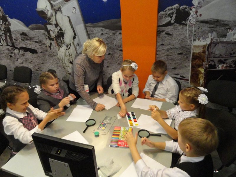 Фото к Более двухсот владимирских школьников провели День знаний в информационном центре по атомной энергии