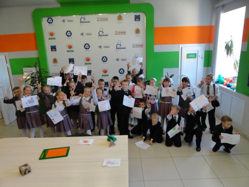 Фото к Более двухсот владимирских школьников провели День знаний в информационном центре по атомной энергии