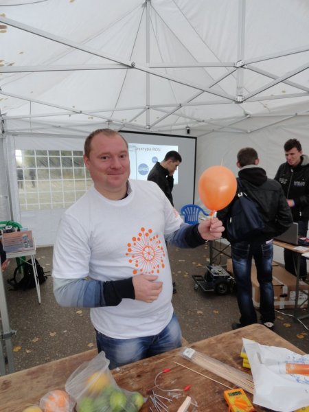 Фото к Около тысячи владимирцев приняли участие в «Научном марафоне» ИЦАЭ г. Владимира на «ДоброСаммите»