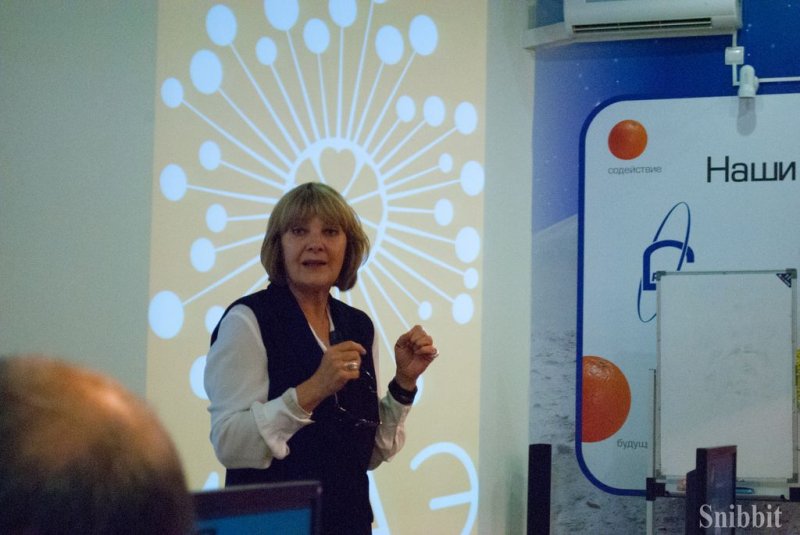 Фото к «Мотивируйте через исследования!» — во Владимире прошла серия встреч Любови Стрельниковой и Генриха Эрлиха со студентами, школьниками и педагогами