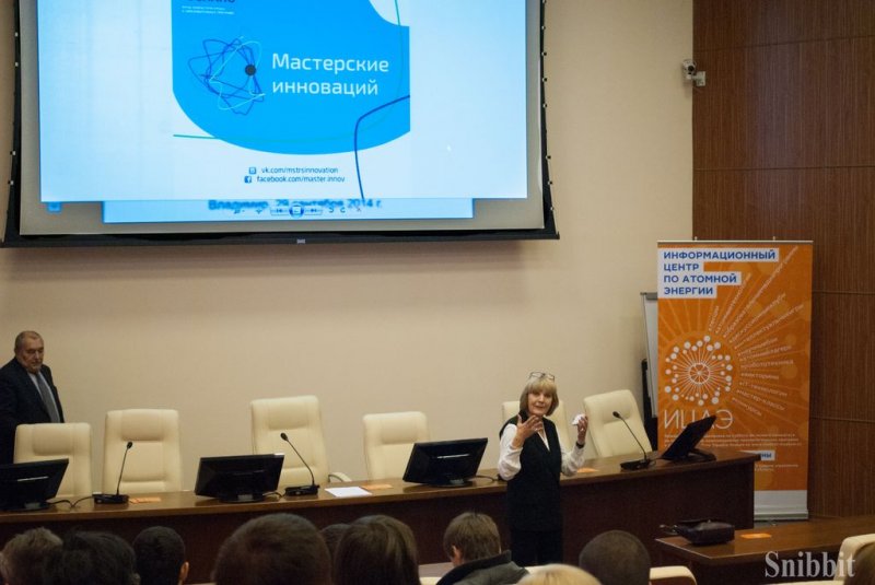 Фото к «Мотивируйте через исследования!» — во Владимире прошла серия встреч Любови Стрельниковой и Генриха Эрлиха со студентами, школьниками и педагогами