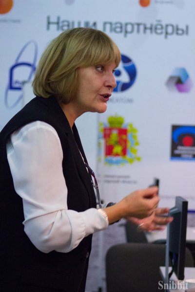 Фото к «Мотивируйте через исследования!» — во Владимире прошла серия встреч Любови Стрельниковой и Генриха Эрлиха со студентами, школьниками и педагогами