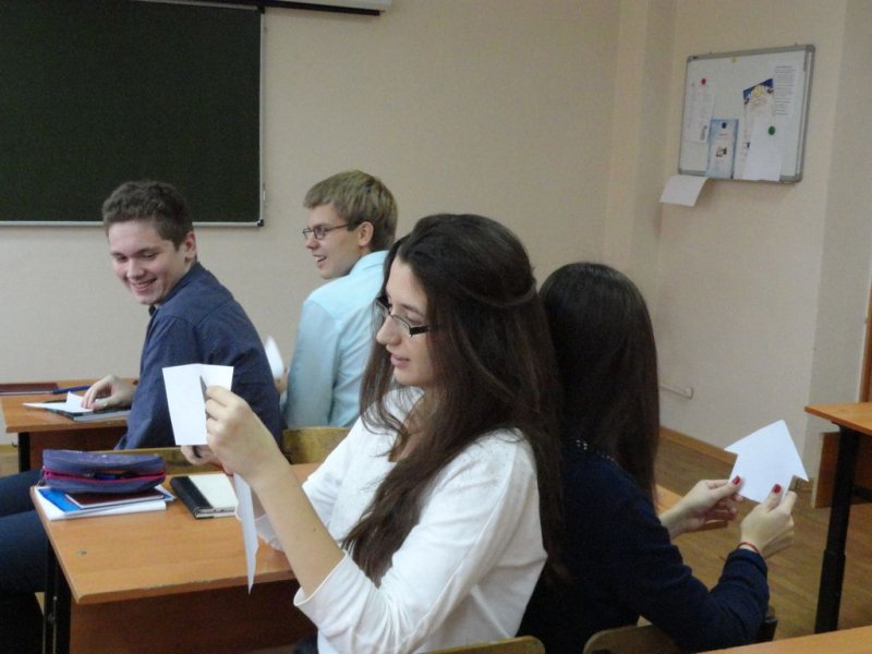 Фото к Старшеклассники из лицея-интерната № 1 сделали первый шаг по лестнице карьеры