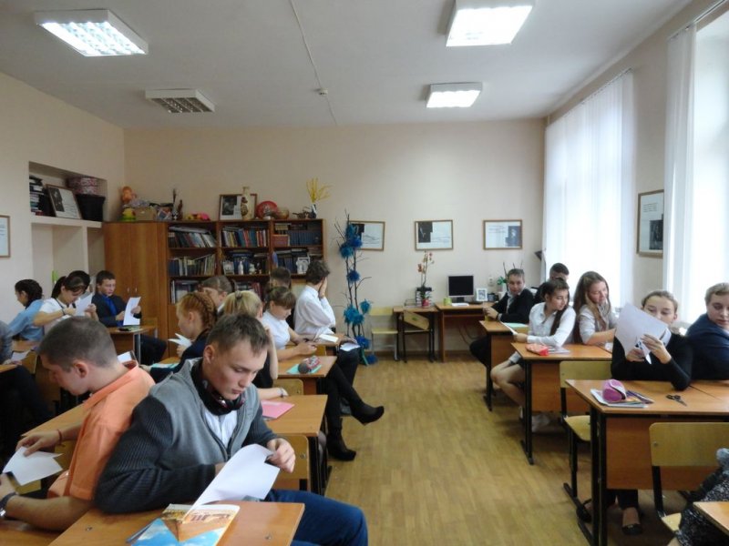 Фото к Старшеклассники из лицея-интерната № 1 сделали первый шаг по лестнице карьеры