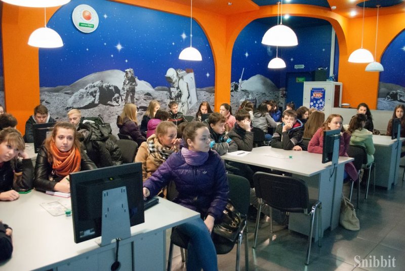 Фото к «Открываем пространство для новых возможностей»: владимирские студенты в ИЦАЭ прослушали лекцию из Сарова