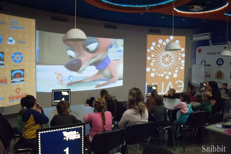 Фото к От Всемирной недели космоса — к празднованию юбилея. Школьники в ИЦАЭ поздравили Владимирскую область с семидесятилетием