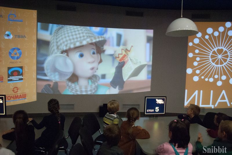 Фото к От Всемирной недели космоса — к празднованию юбилея. Школьники в ИЦАЭ поздравили Владимирскую область с семидесятилетием