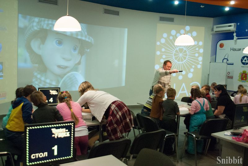 Фото к От Всемирной недели космоса — к празднованию юбилея. Школьники в ИЦАЭ поздравили Владимирскую область с семидесятилетием