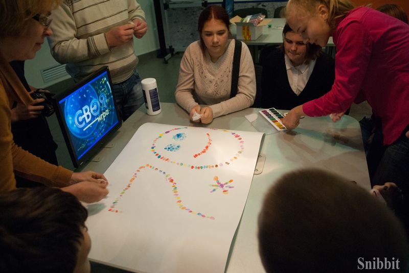 Фото к От Всемирной недели космоса — к празднованию юбилея. Школьники в ИЦАЭ поздравили Владимирскую область с семидесятилетием