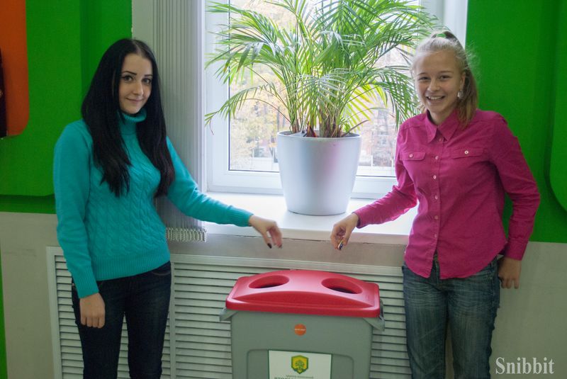 Фото к От Всемирной недели космоса — к празднованию юбилея. Школьники в ИЦАЭ поздравили Владимирскую область с семидесятилетием