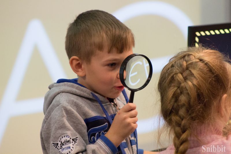 Фото к От Всемирной недели космоса — к празднованию юбилея. Школьники в ИЦАЭ поздравили Владимирскую область с семидесятилетием