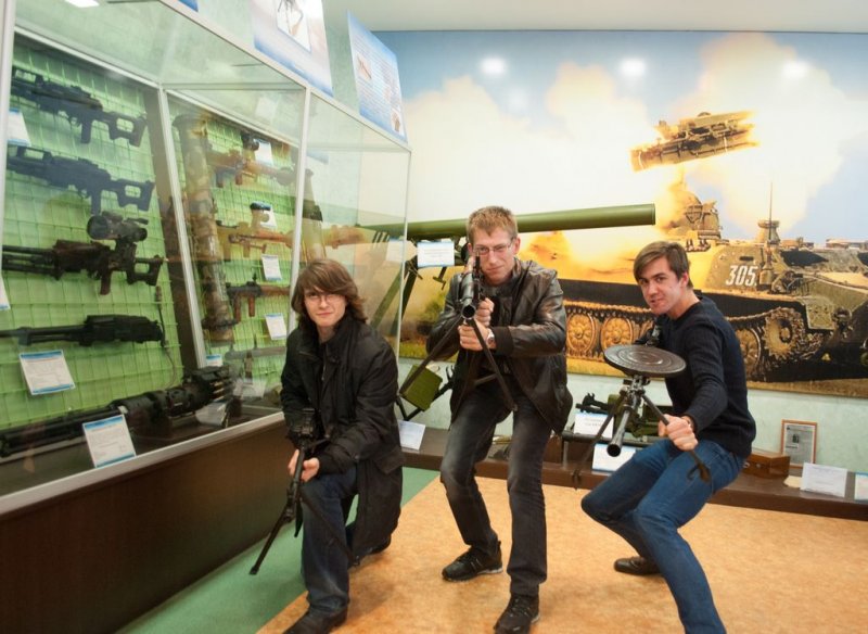 Фото к В городе воинской славы Коврове прошла встреча атомклассов Коврова и Нижнего Новгорода