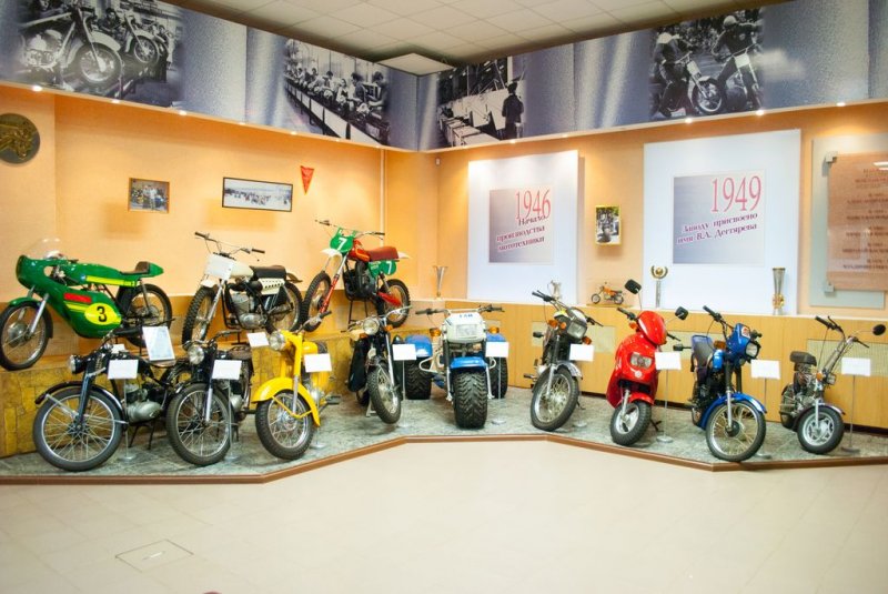 Фото к В городе воинской славы Коврове прошла встреча атомклассов Коврова и Нижнего Новгорода