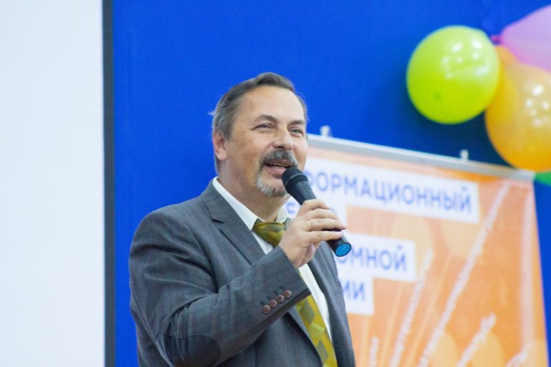 Фото к В городе воинской славы Коврове прошла встреча атомклассов Коврова и Нижнего Новгорода