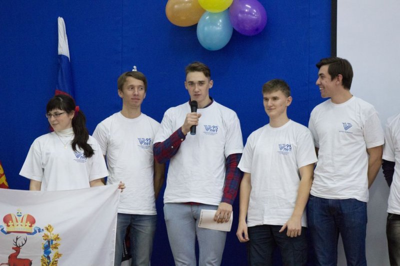 Фото к В городе воинской славы Коврове прошла встреча атомклассов Коврова и Нижнего Новгорода