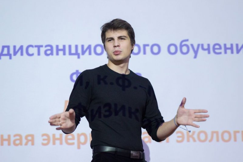 Фото к В городе воинской славы Коврове прошла встреча атомклассов Коврова и Нижнего Новгорода