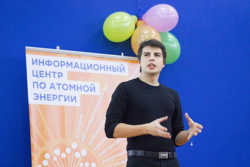 Фото к В городе воинской славы Коврове прошла встреча атомклассов Коврова и Нижнего Новгорода