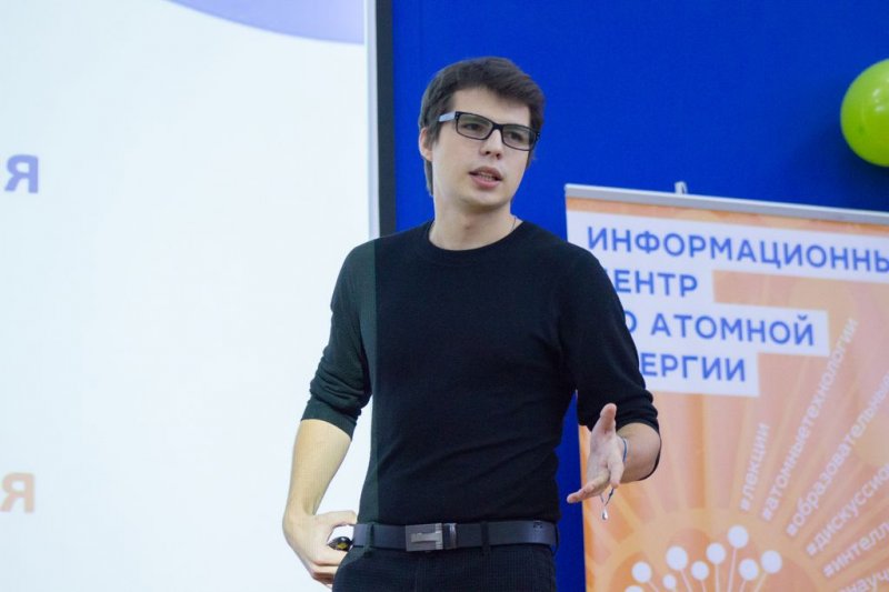 Фото к В городе воинской славы Коврове прошла встреча атомклассов Коврова и Нижнего Новгорода