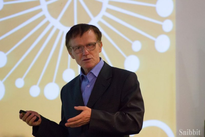 Фото к Магические числа, наноструктурный анализ, графы и рёбра: во владимирском ИЦАЭ прошли XI Столетовские чтения