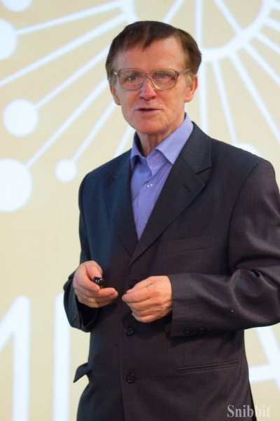 Фото к Магические числа, наноструктурный анализ, графы и рёбра: во владимирском ИЦАЭ прошли XI Столетовские чтения