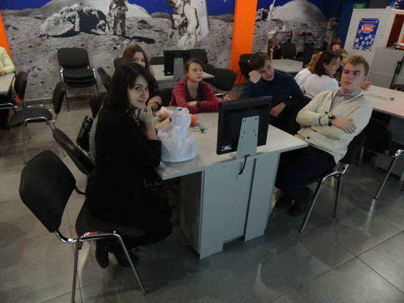 Фото к Юные журналисты рассказали сотрудникам ИЦАЭ во Владимире о планетарном жуке Игнате и пришельцах