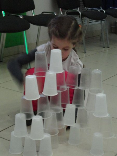 Фото к Юные исследователи повторили логические размышления Александра Друзя и построили качели 