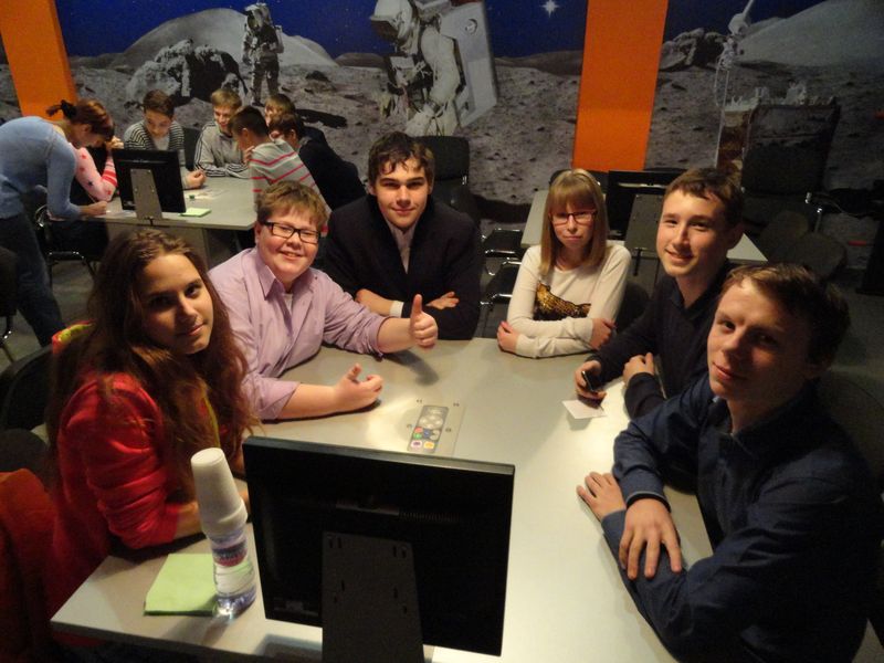 Фото к Мечты об освоении космоса за тарелкой щей: в ИЦАЭ Владимира прошел 5 отборочный тур чемпионата по «Своей игре»