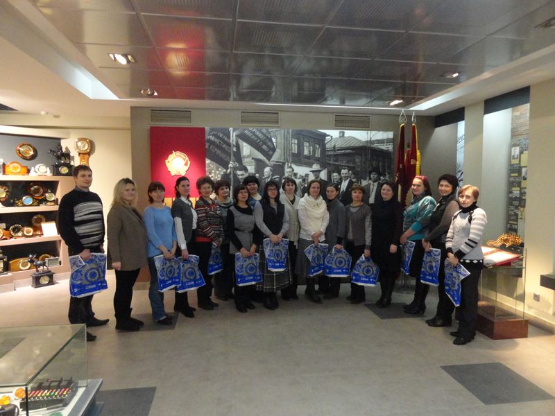 Фото к «Территория высокой точности»: владимирские учителя посетили завод «Точмаш»