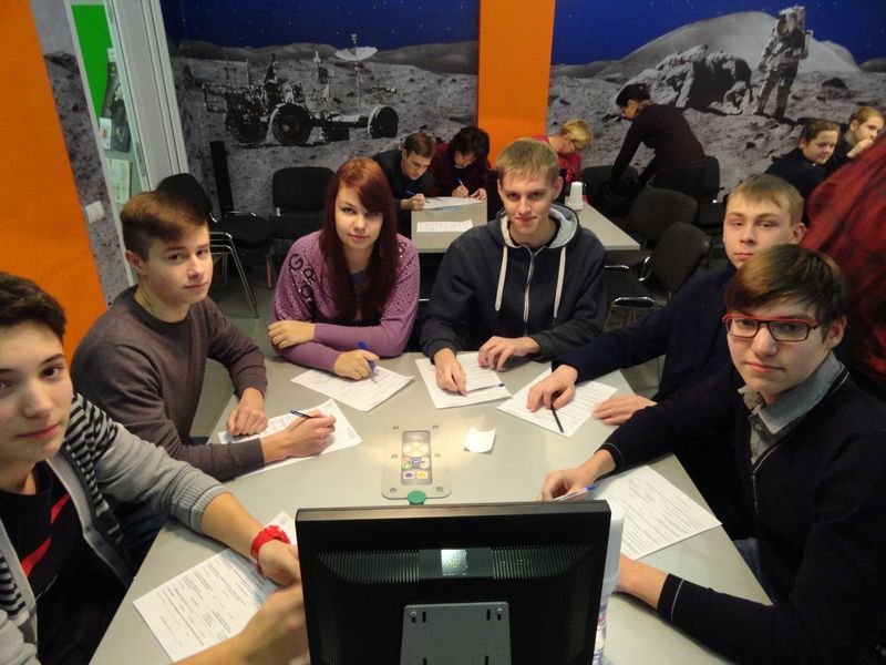 Фото к Холодный Уран и заснеженная Гренландия: в ИЦАЭ Владимира завершились отборочные туры чемпионата по командной «Своей игре»