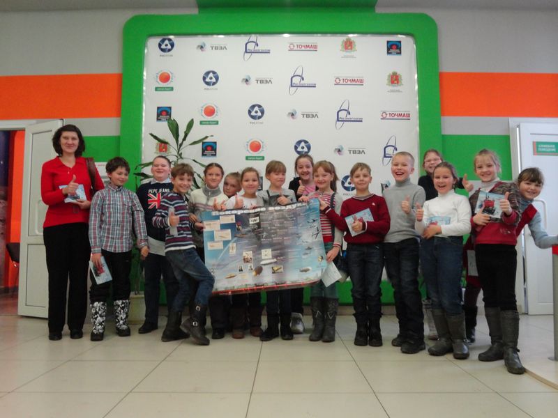 Фото к «Папа» и «нянюшка» стали настоящими «Покорителями стихий»: в ИЦАЭ Владимира открылась выставка моделей 