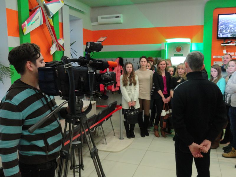 Фото к «Папа» и «нянюшка» стали настоящими «Покорителями стихий»: в ИЦАЭ Владимира открылась выставка моделей 