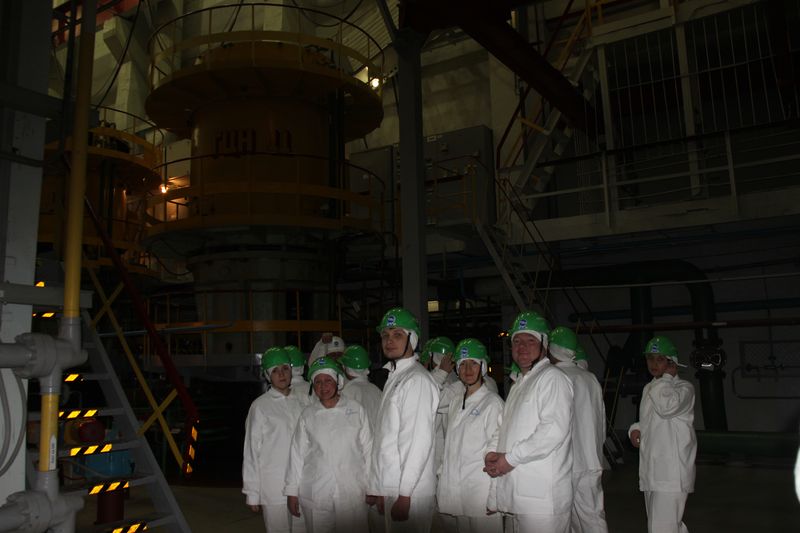 Фото к Делегация Владимирской области посетила ИЦАЭ Смоленска и основное отраслевое предприятие региона