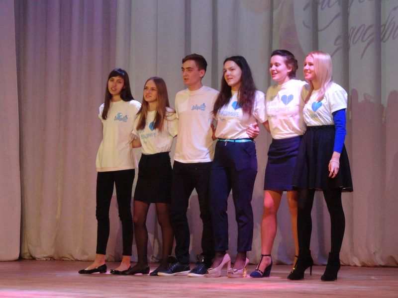 Фото к ИЦАЭ Владимира принял участие в награждении победителей «Осенней недели добра»