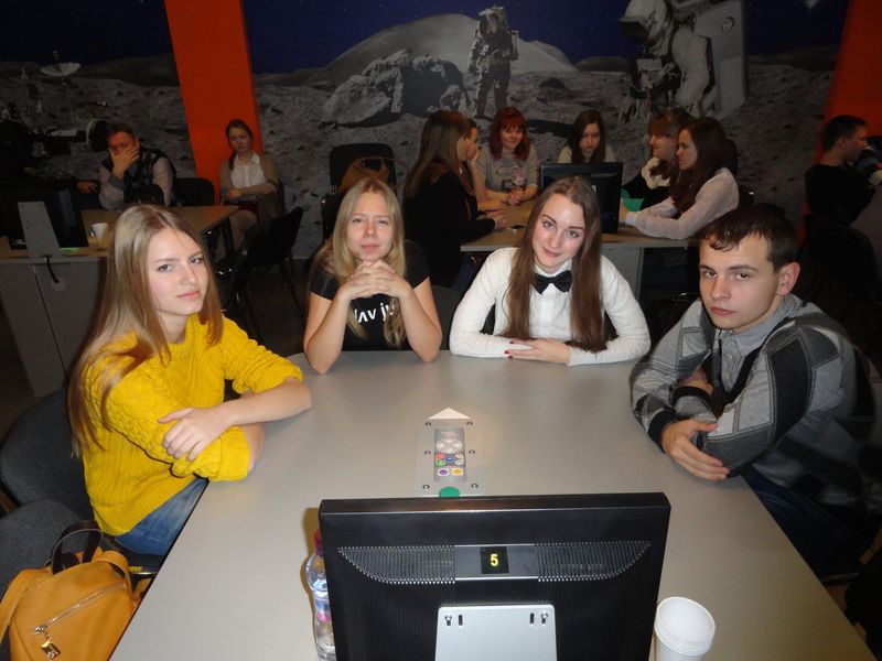 Фото к «Перед финишной чертой»: определены участники финала Третьего городского школьного чемпионата по «Своей игре»