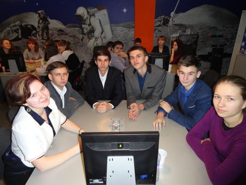 Фото к «Перед финишной чертой»: определены участники финала Третьего городского школьного чемпионата по «Своей игре»