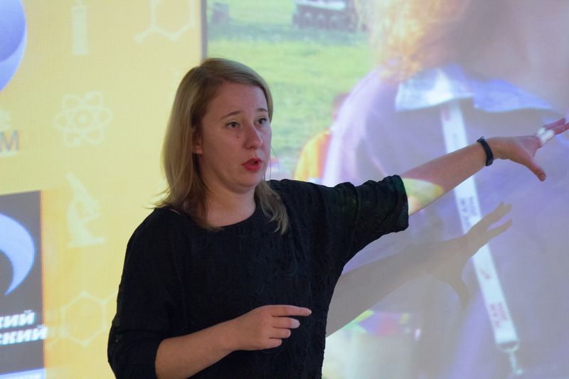 Фото к Вас всегда трое: владимирские юные журналисты узнали, как сделать интересное интервью с Дедом Морозом