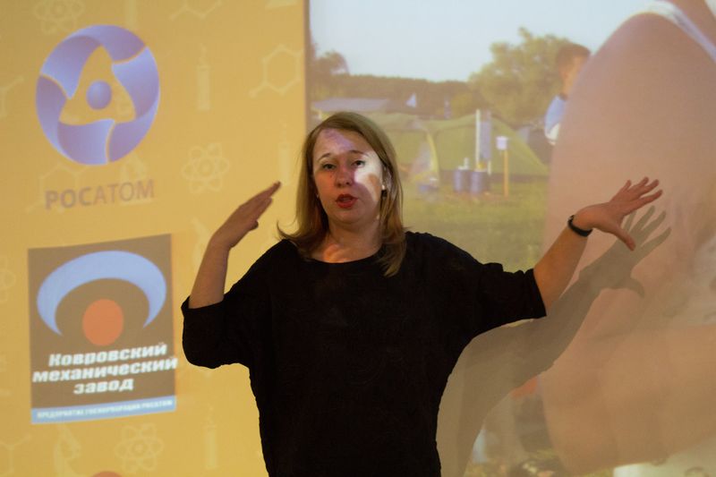 Фото к Вас всегда трое: владимирские юные журналисты узнали, как сделать интересное интервью с Дедом Морозом